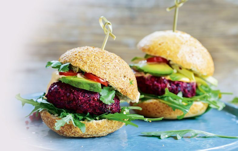 Beetroot burgers with guacamole
