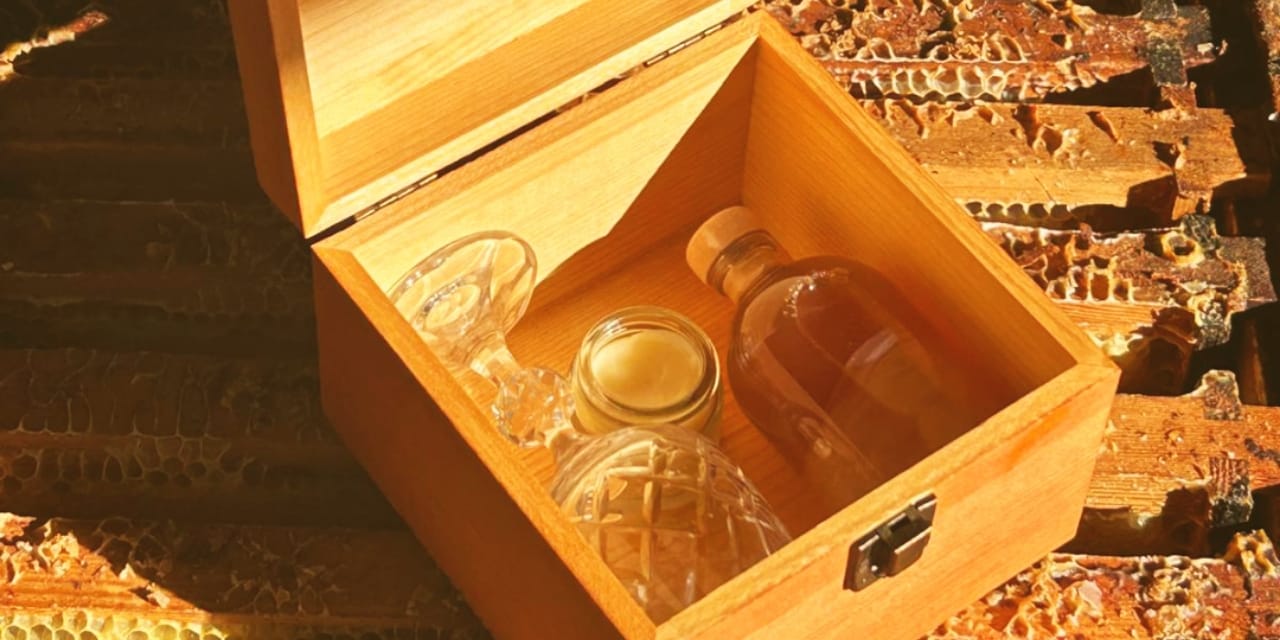 Angus Mason Keepsake box