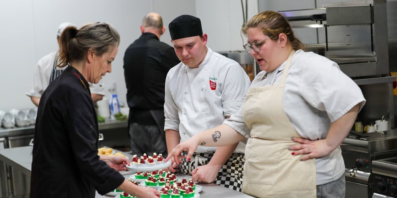 Auckland Project hospitality training programme