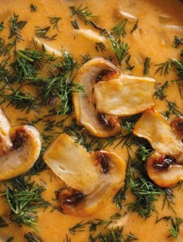 Hungarian mushroom soup