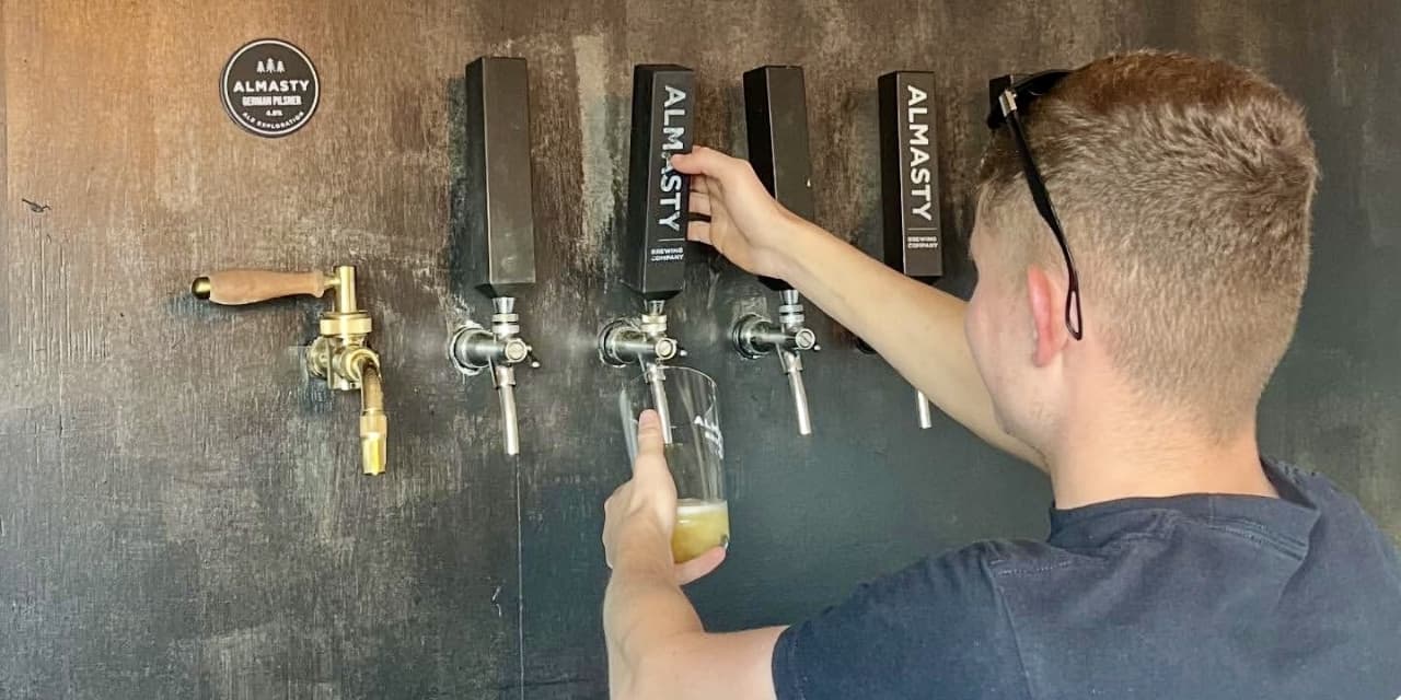 Almasty taproom