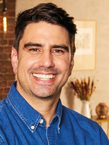 Chris Bavin